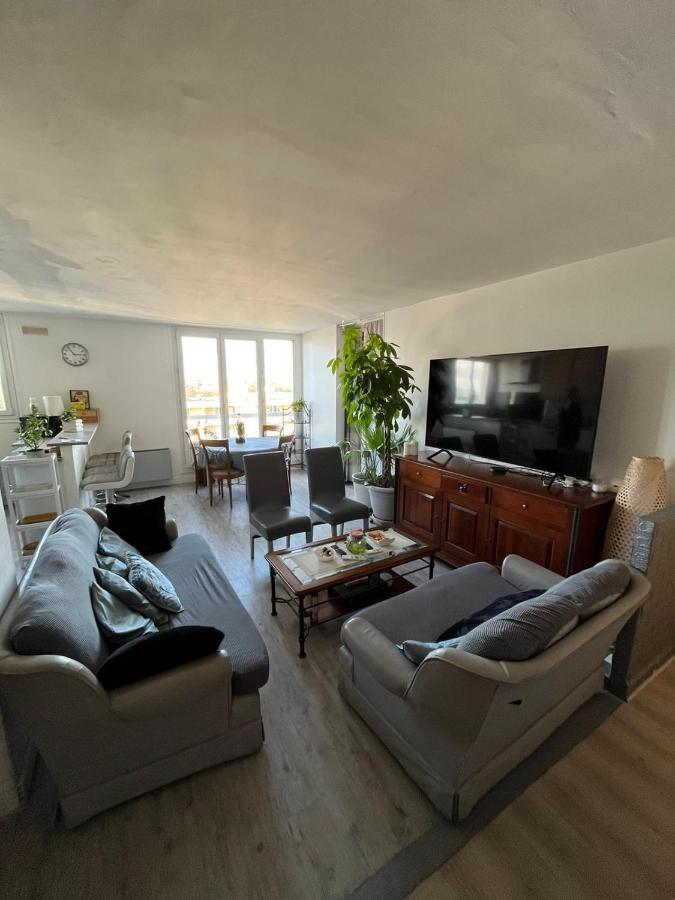 Grand Appartement Proche De Paris Chille Exterior foto