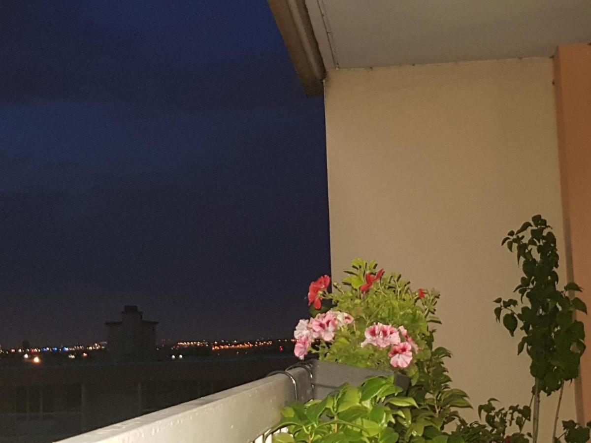 Grand Appartement Proche De Paris Chille Exterior foto